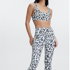 Matching cheetah print Fabletics set, built in pockets